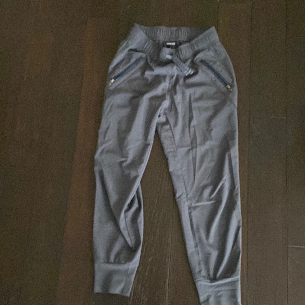 Patagonia cropped hiking pants